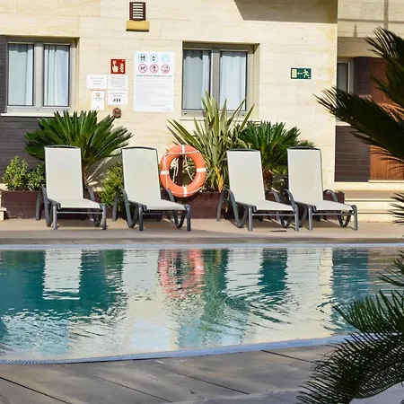 Novo Sancti Petri Aparthotel 3*