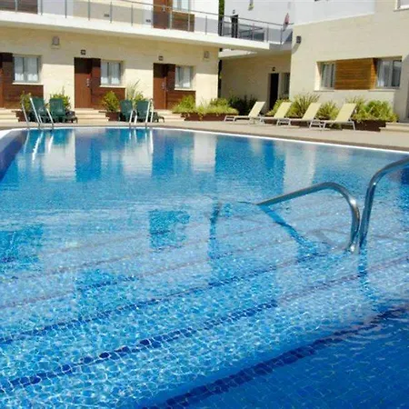 Novo Sancti Petri Aparthotel 3*