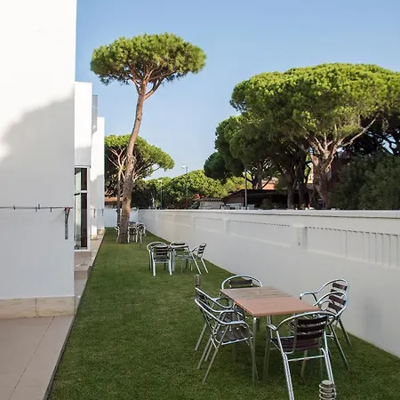 Novo Sancti Petri Aparthotel 3*